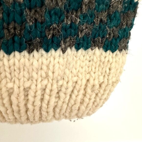 Vintage Artesanias Ishka Sweater Wool Chunky Knit Pullover Made in Ecuador - Picture 3 of 5